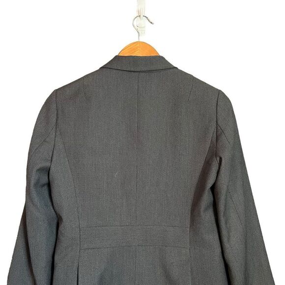 Banana republic petite grey blazer. Size 4P - Picture 5 of 8